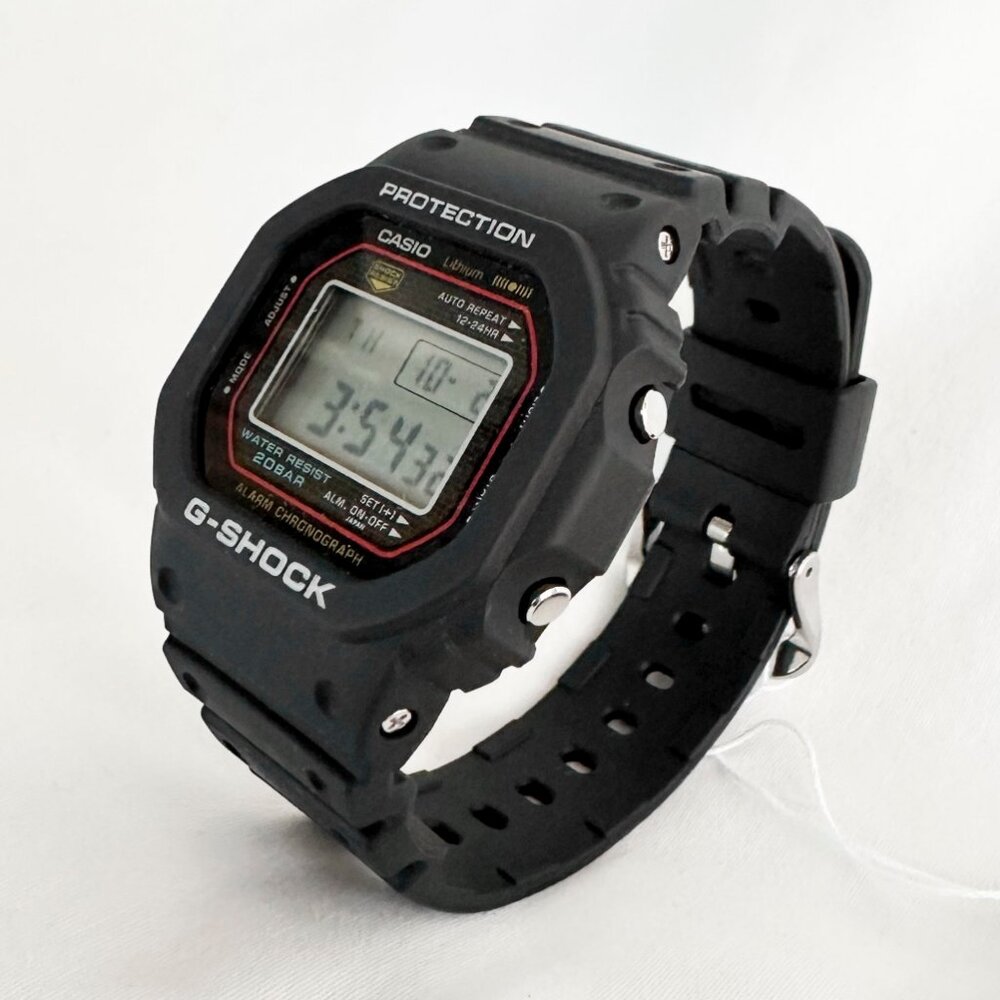 Casio G-SHOCK DW5000R-1A - New With Tags - Picture 4 of 15